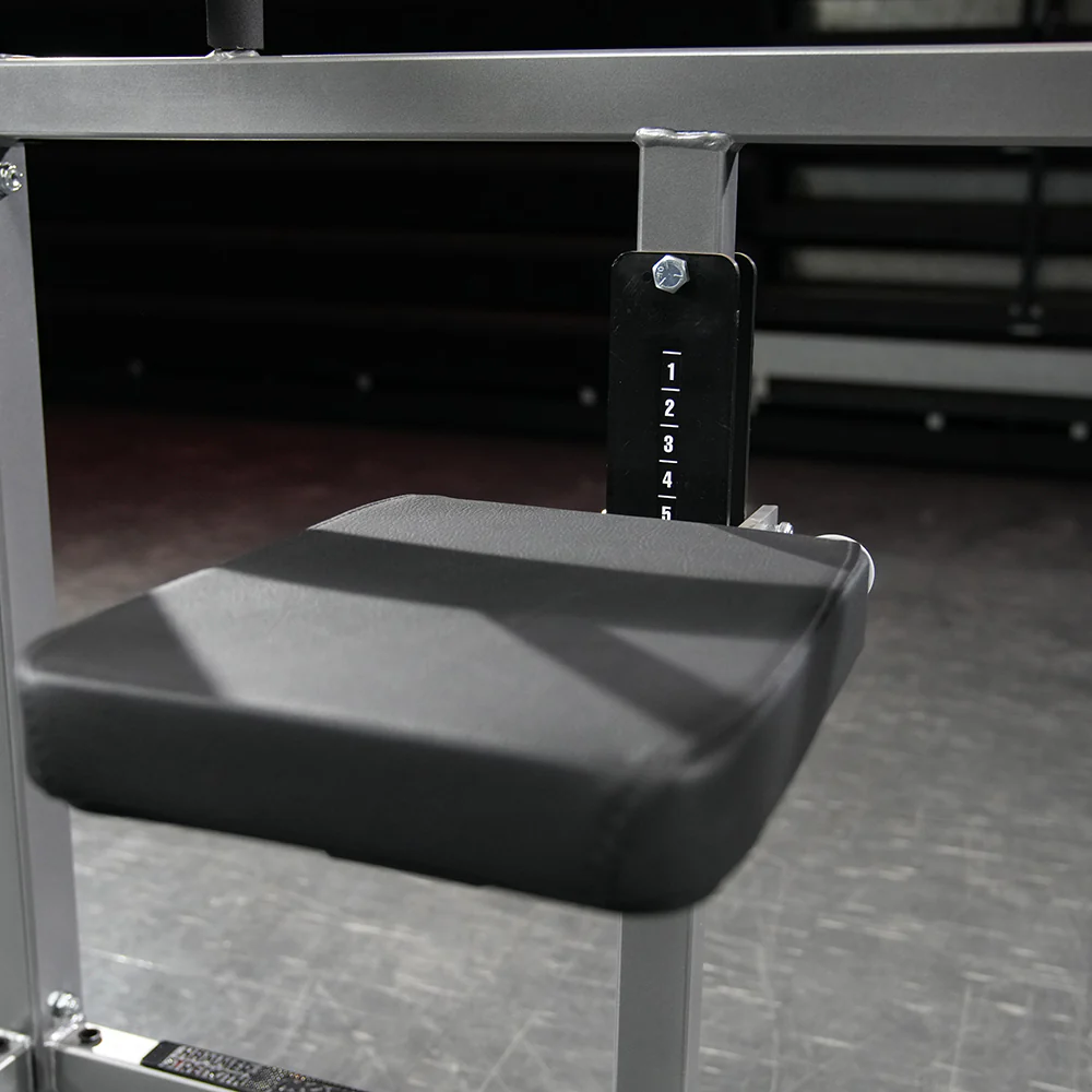 Hammer Strength Plate-Loaded 4 Way Neck - Image 19
