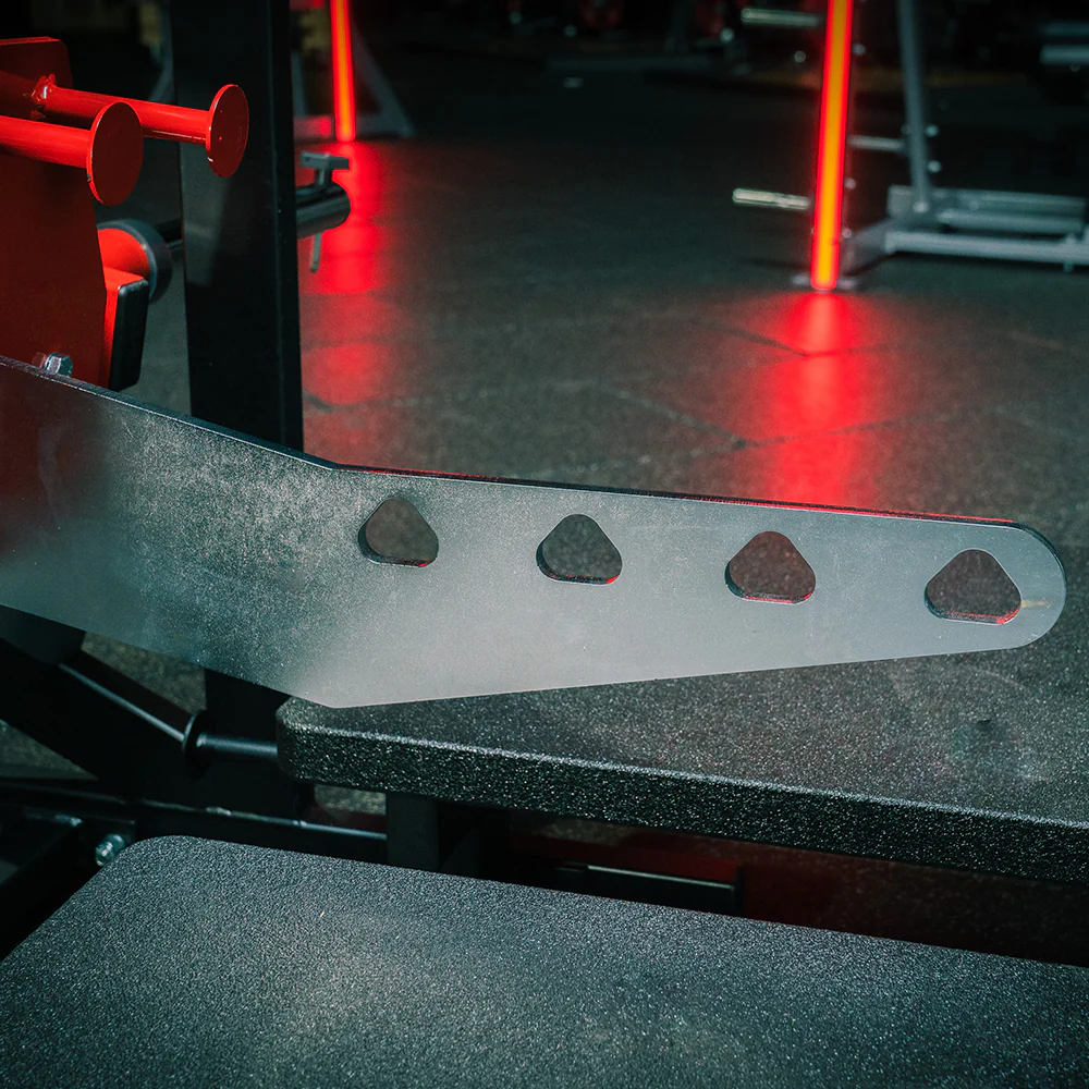 Hammer Strength Plate-Loaded Belt Squat - Image 28