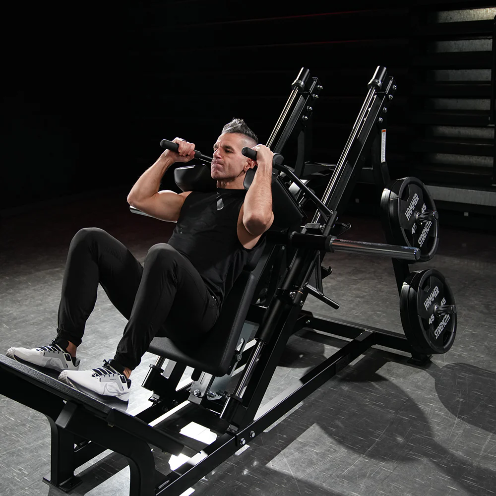 Hammer Strength Plate-Loaded Hack Squat - Image 4