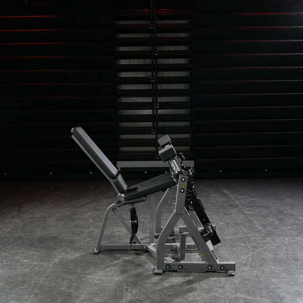 Hammer Strength Plate-Loaded Iso-Lateral Leg Extension - Image 10