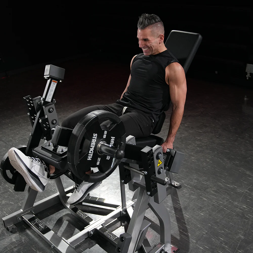Hammer Strength Plate-Loaded Iso-Lateral Leg Extension - Image 4