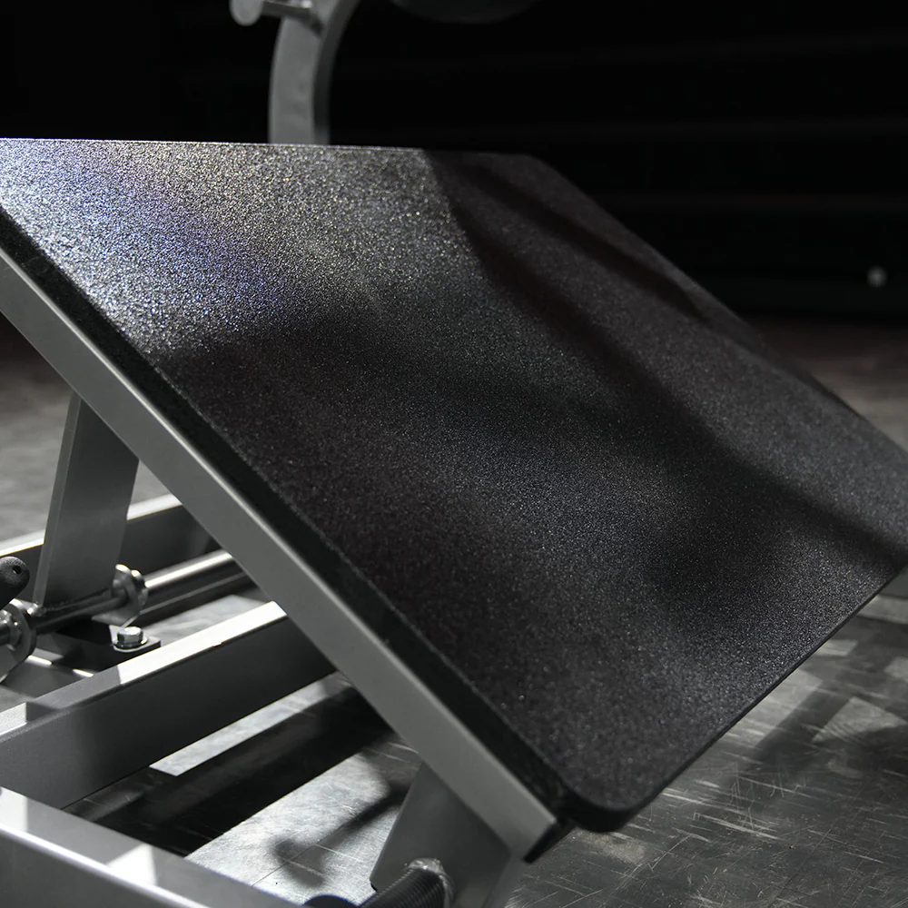 Hammer Strength Plate Loaded Pendulum-X Squat - Image 14