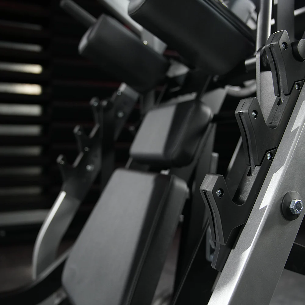 Hammer Strength Plate Loaded Pendulum-X Squat - Image 15