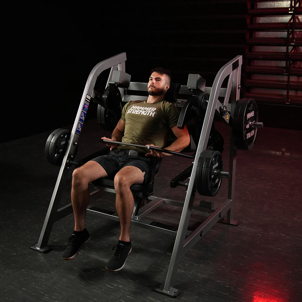 Hammer Strength Plate-Loaded Pullover - Image 5