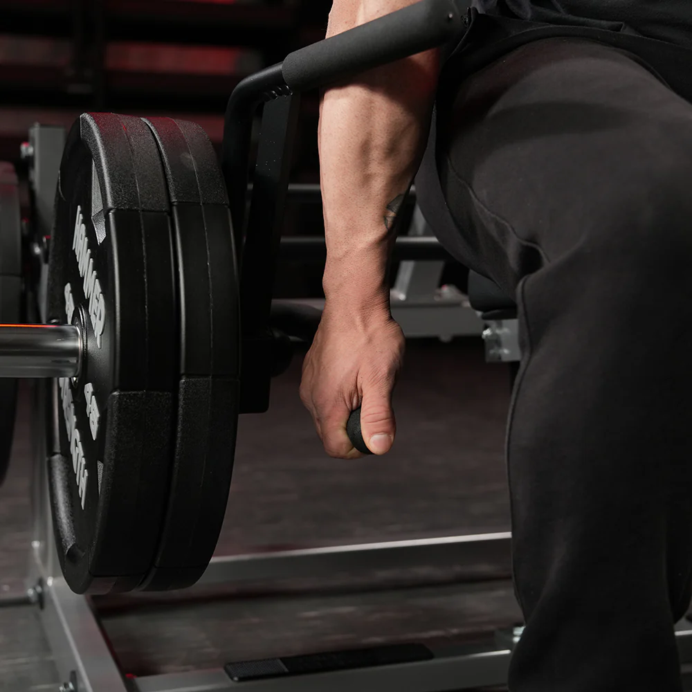 Hammer Strength Plate-Loaded Seated/Standing Shrug - Image 7