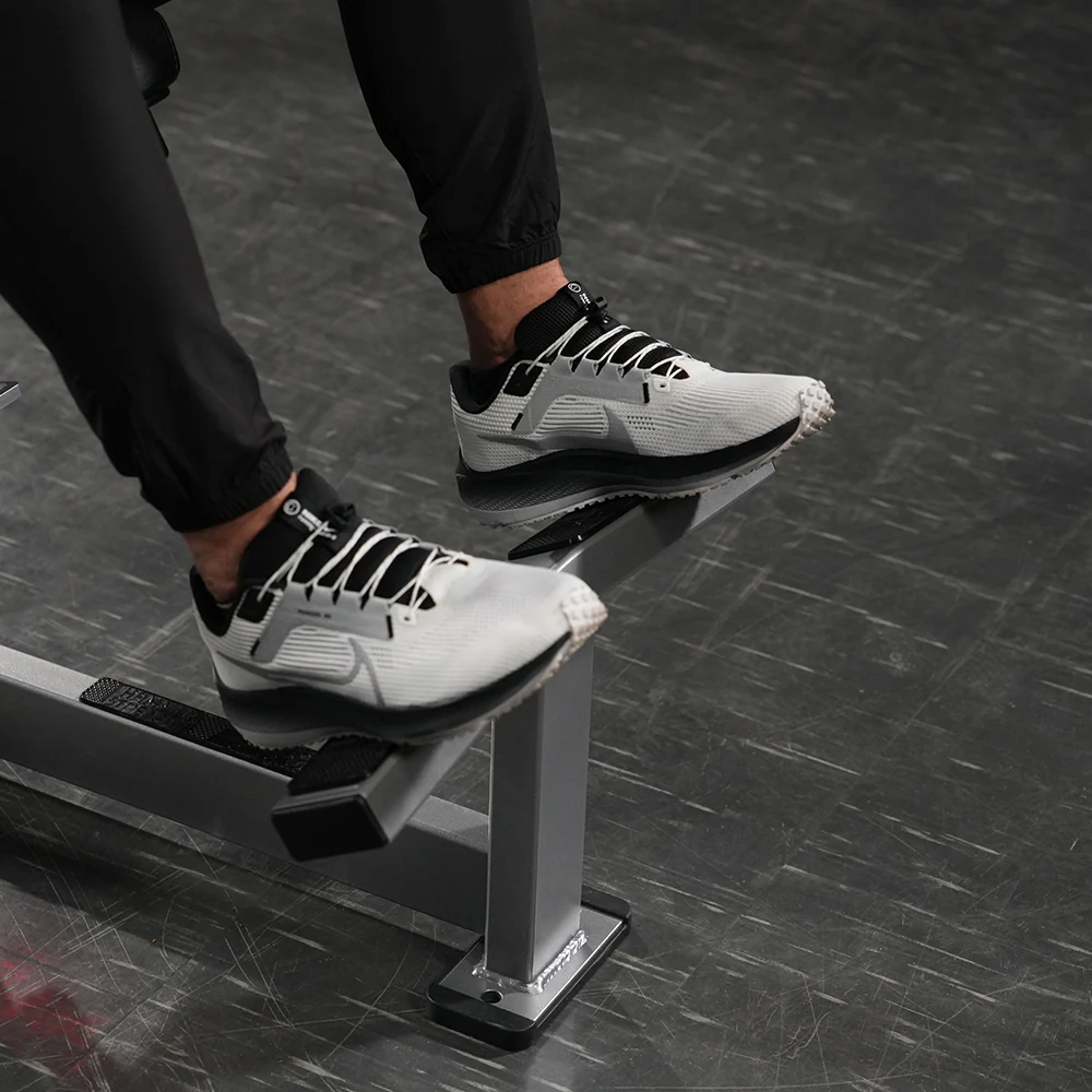Hammer Strength Plate-Loaded Super Fly - Image 19
