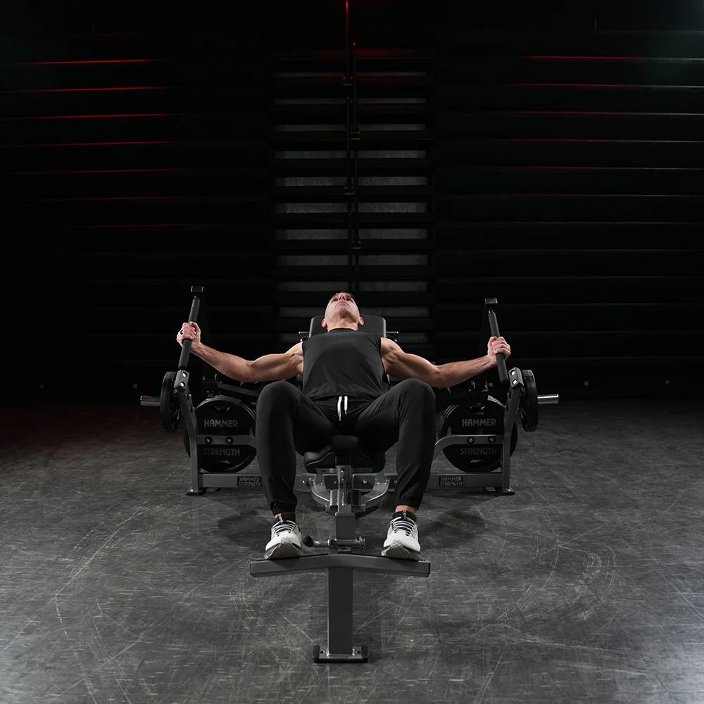 Hammer Strength Plate-Loaded Super Fly - Image 6