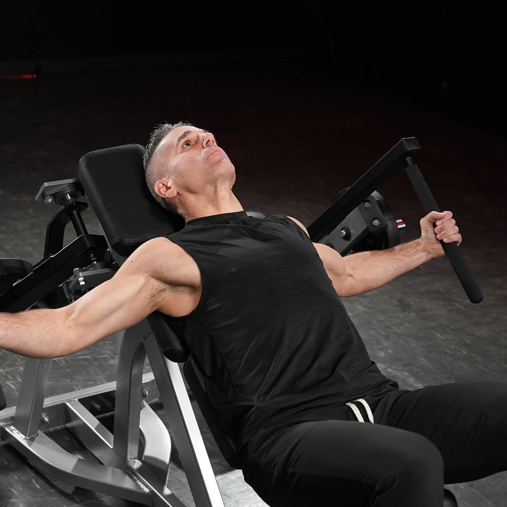 Hammer Strength Plate-Loaded Super Fly - Image 8