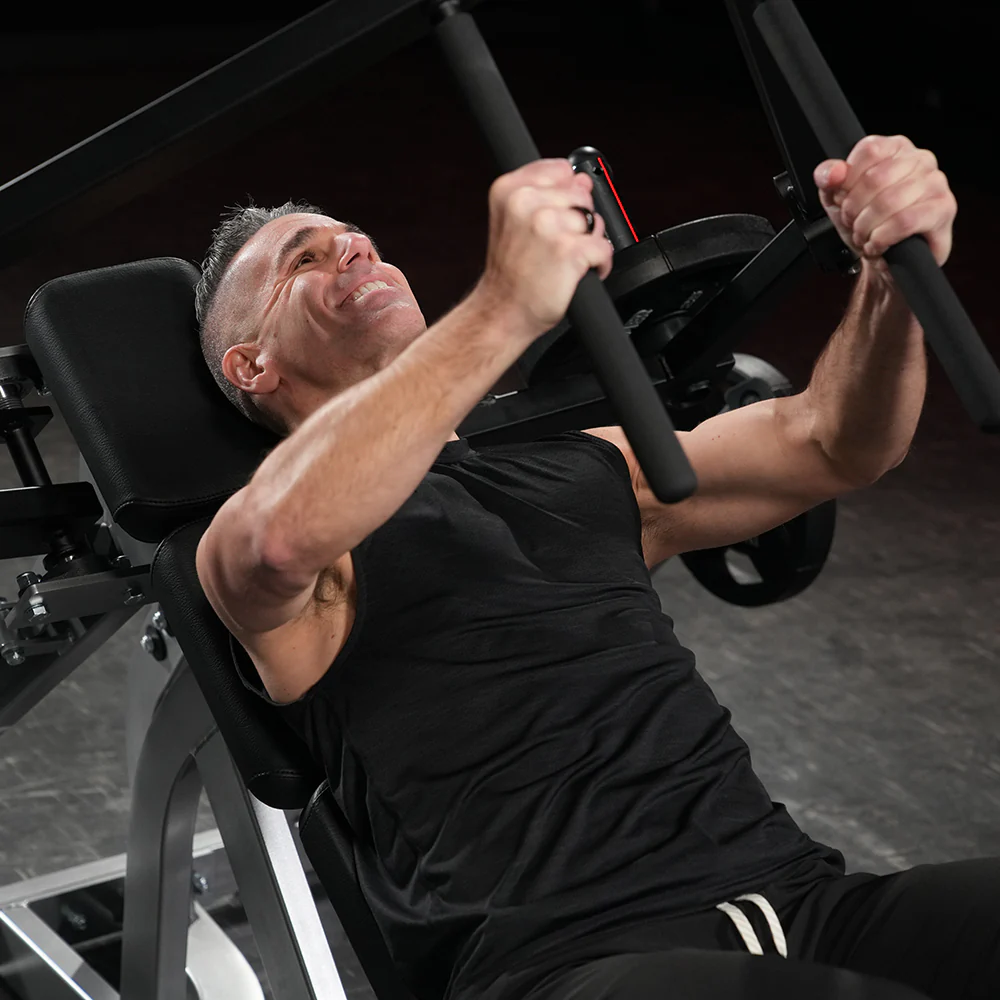 Hammer Strength Plate-Loaded Super Fly - Image 9