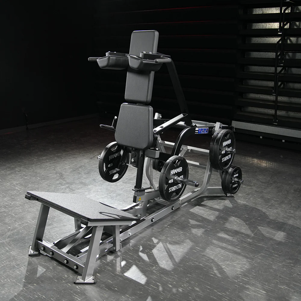 Hammer Strength Plate-Loaded V-Squat - Image 12
